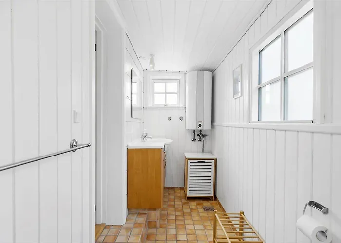 1418-aakirkeby-lyngvejen-25 Сasa de vacaciones *